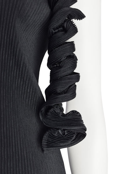 Issey Miyake Fete Vintage Black Pleated Tank Top with Curly Tie