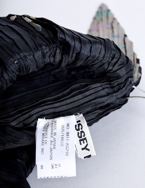 Issey Miyake Vintage Black & Gold Iridescent Pleated Bag Issey Miyake Vintage Black & Gold Iridescent Pleated Bag
