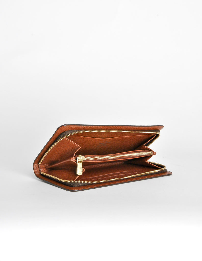 Louis Vuitton BROWN MONOGRAM COATED CANVAS VINTAGE COMPACT ZIP WALLET at  1stDibs  louis vuitton zip wallet small, vintage louis vuitton wallet with  zipper, m61667 louis vuitton