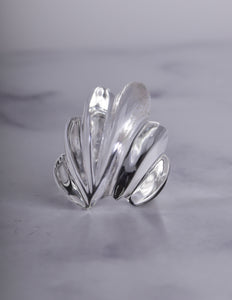 Patricia von Musulin Vintage 'Clam Shell' Hand Carved Lucite Ring
