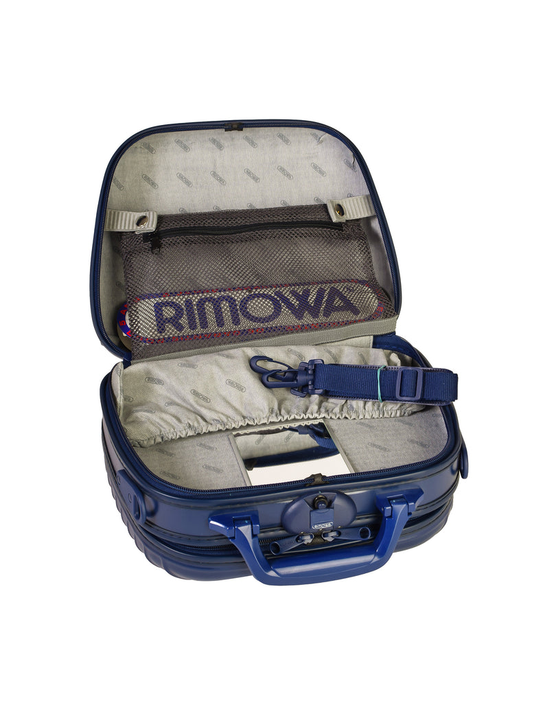 Rimowa Vintage Navy Blue Toiletry Essentials Carry On Travel Bag – Amarcord  Vintage Fashion