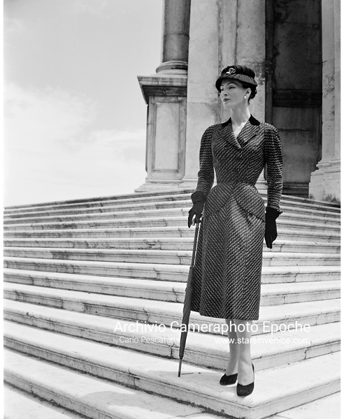 Christian Dior Vintage Early 1950s Tailored Grey Wool Black Velvet Dou Amarcord Vintage Fashion